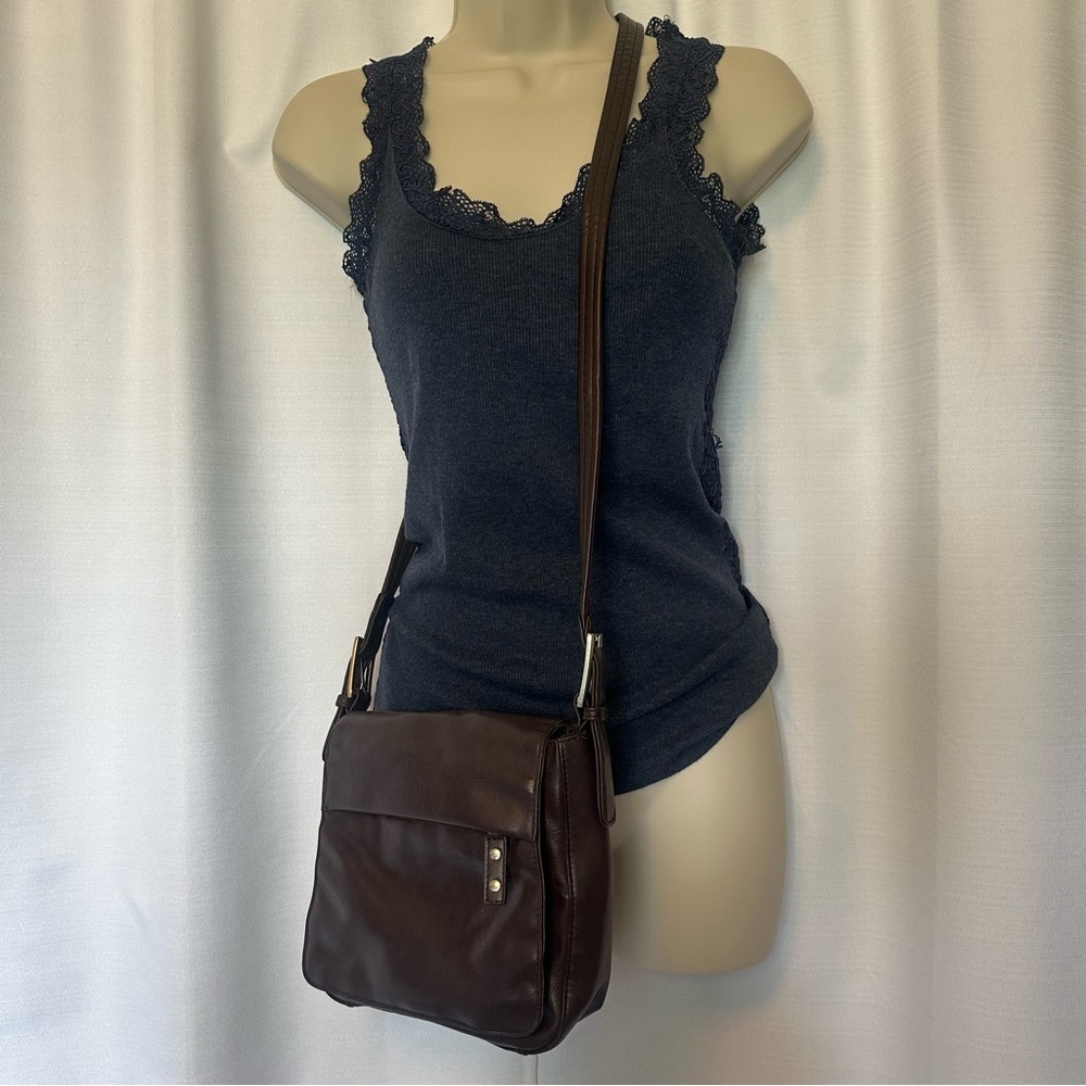 Relic Cross Body Bag Soft Faux Leather Purse Dark Brown Multiple Compartments - Picture 2 of 14